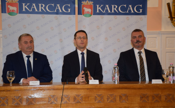 Karcagnak Fejlődni Kell!