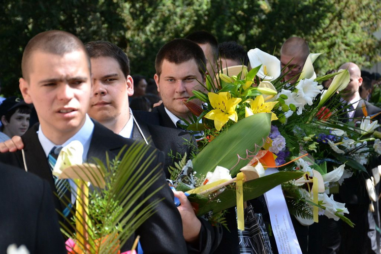 Ballagás 2013 • Szentannai Sámuel Gimnázium, Szakközépiskola és Kollégium