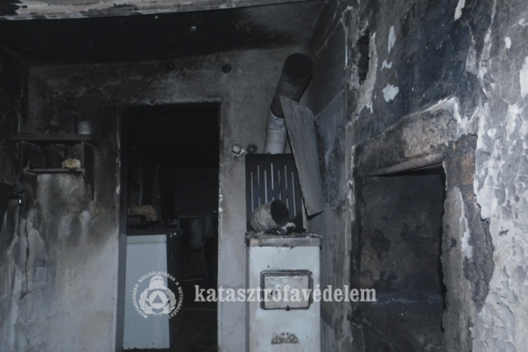  Kályha kéménye izzott Bucsán
