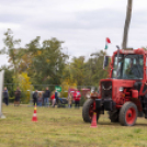 Traktoros ügyességi verseny