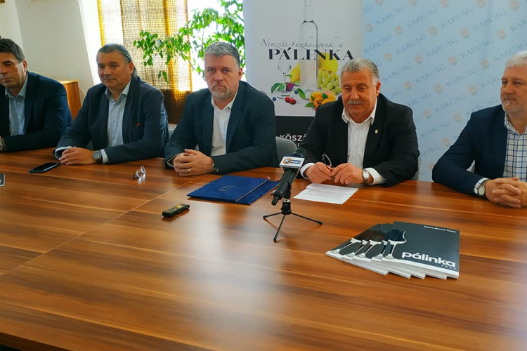 Országos pálinkaverseny Karcagon