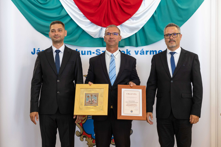 Ünnepi megemlékezés a Vármegyeházán