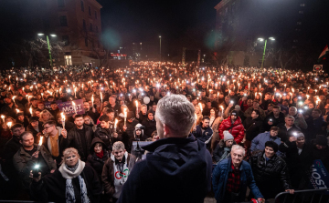 Magyar Péter: sem Ukrajna, sem Oroszország nem zsarolhatja a szuverén EU- és NATO-tag Magyarországot