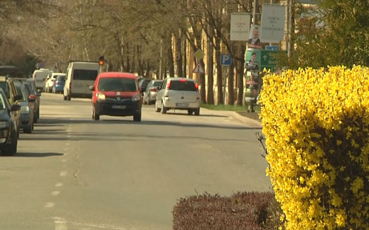 JÓL JÁR AKI JÚNIUS VÉGÉIG FOGLAL IDŐPONTOT