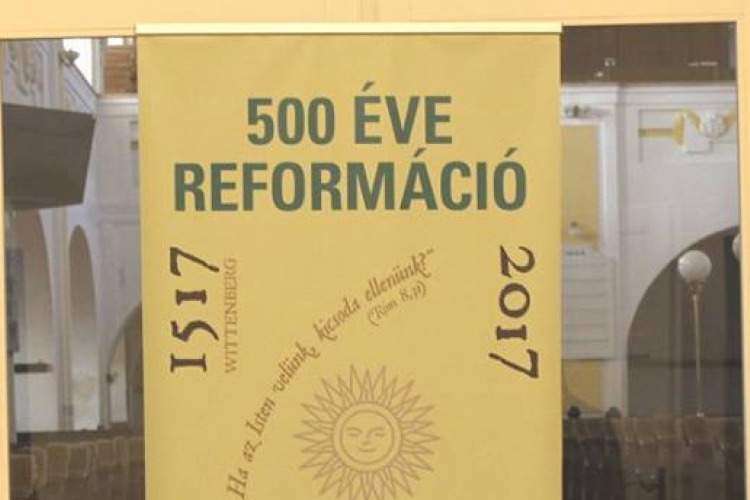 KIÁLLÍTÁS A TEMPLOMBAN