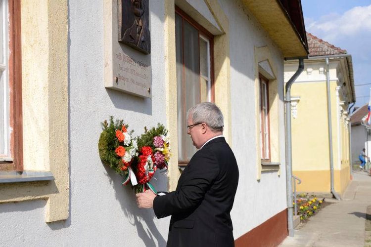 Dombormű avatás Tiszaroffon