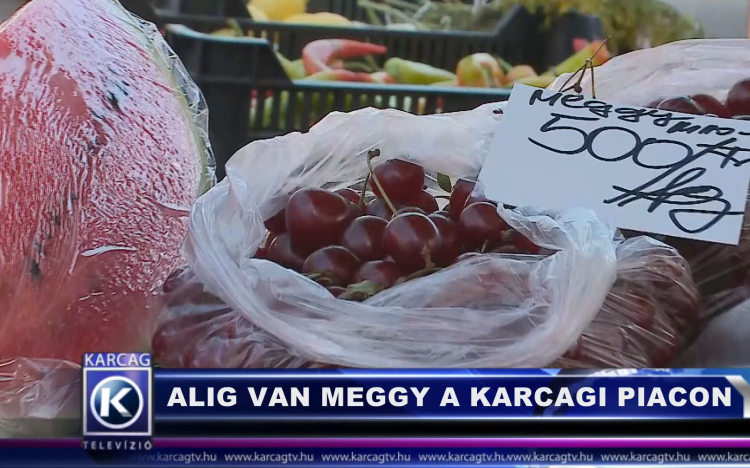 Alig van meggy a karcagi piacon