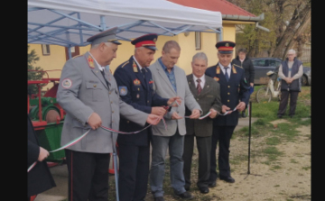 Összefogással újult meg egy muzeális kocsifecskendő Öcsödön