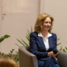 Ferencz Orsolya űrkutató, űrkutatásért felelős miniszteri biztos lakossági fóruma