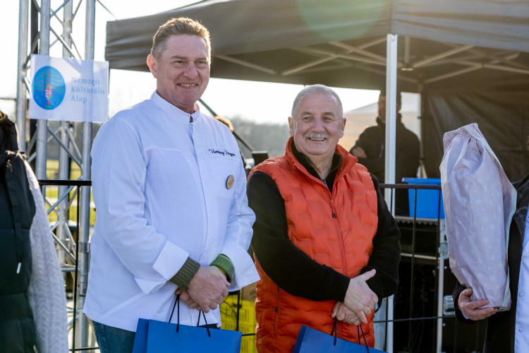 Karcagi Kolbászízesítő és toroskáposzta-főző verseny