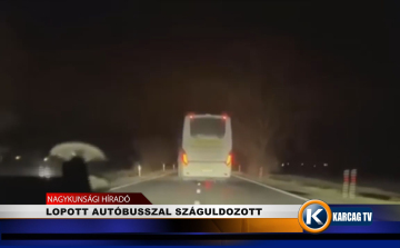 LOPOTT AUTÓBUSSZAL SZÁGULDOZOTT  