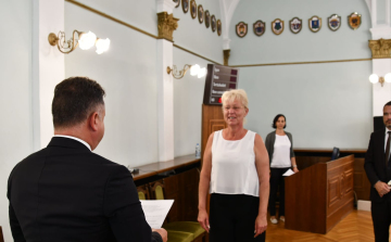 Pénzügyi és Területfejlesztési Bizottsági tag lett Nagyné László Erzsébet