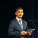 A második adventi gyertya meggyújtása