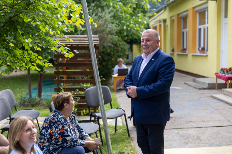 SZIMvilág