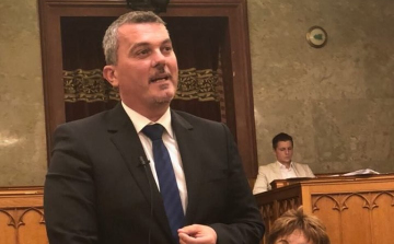 A Kormány támogatását kérte F. Kovács Sándor