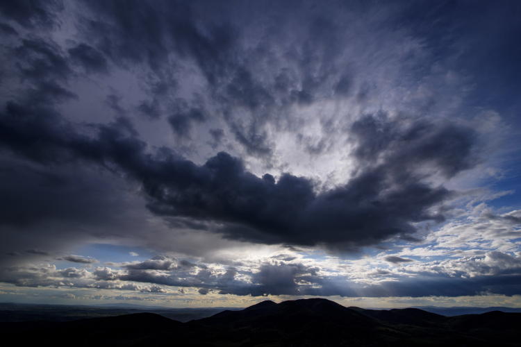Felhős, de száraz, hideg idő várható a hétvégén