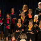 Az első adventi gyertya meggyújtása