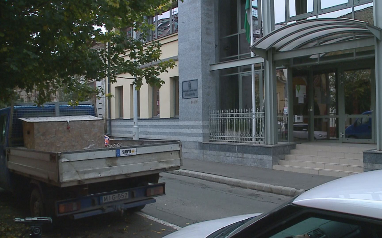 Herbállal kereskedő férfit ítéltek el