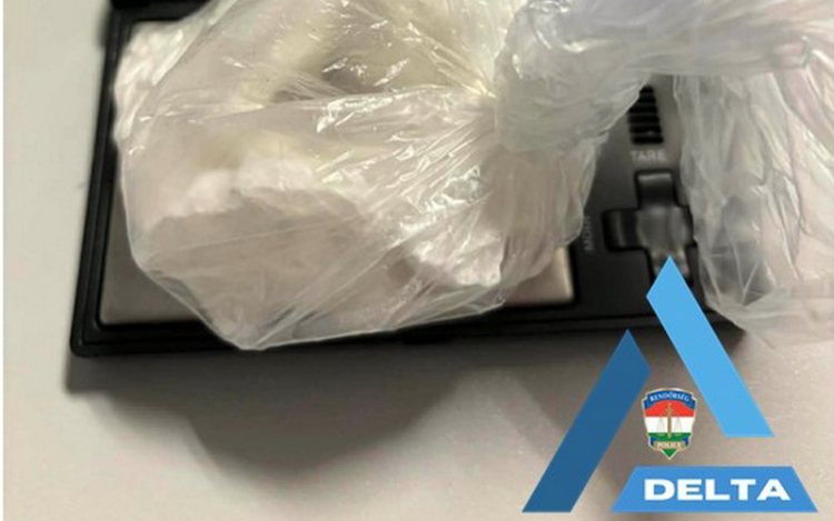 ELREJTETTE A KÁBÍTÓSZERT