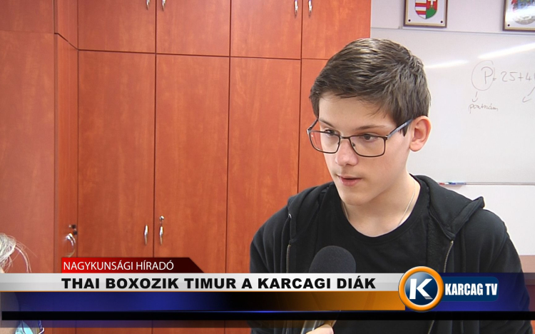 THAI BOXOZIK TIMUR A KARCAGI DIÁK