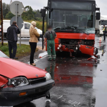 Buszbaleset Kabánál