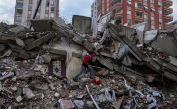  Vármegyénk tűzoltói is dolgoznak a törökországi katasztrófa helyszínén