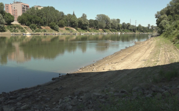 POZITÍV A TISZAI VÍZMÉRLEG