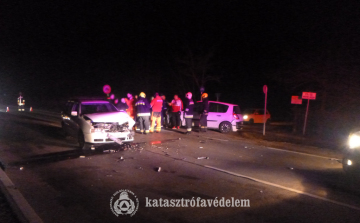  Két autó ütközött a 31-es számú főúton