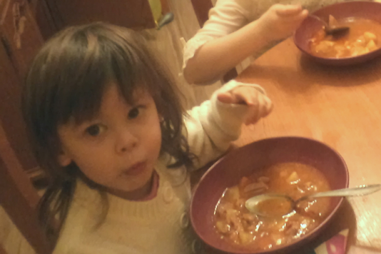 Étkezési variációk, azaz hogyan táplálkozik egy renitens hároméves?