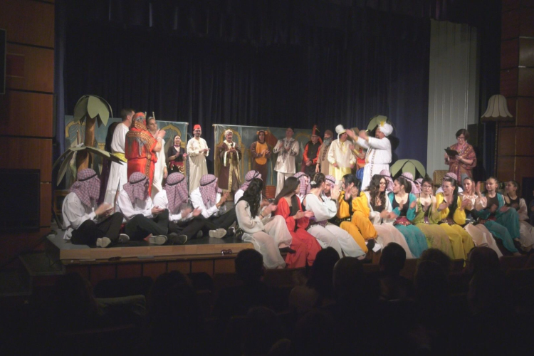 ISMÉT MEGRENDEZTÉK A SZAK-MA BÁLT