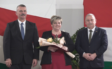 RANGOS ELISMERÉSBEN RÉSZESÜLT HANGYÁSI TIBORNÉ