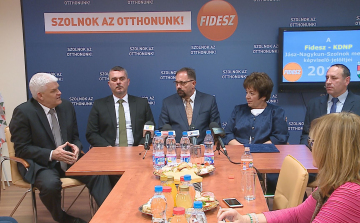 Bemutatták a FIDESZ- KDNP jelöltjeit.