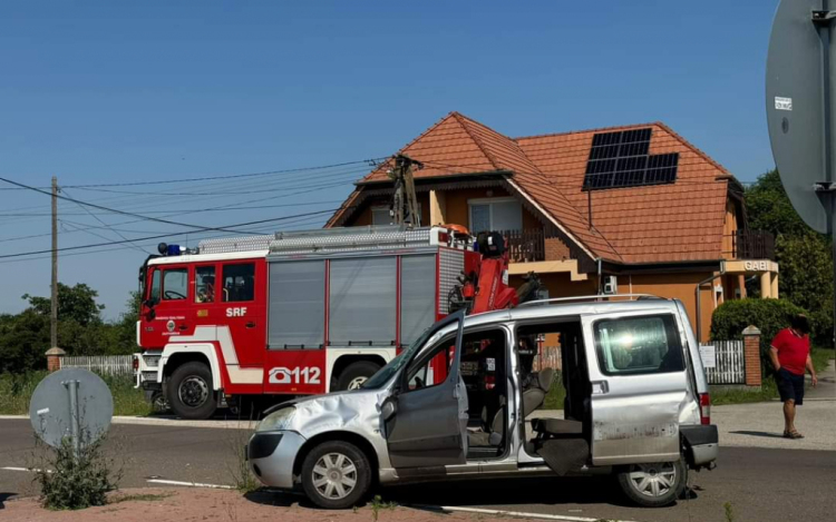 Autók ütköztek Zagyvarékasnál