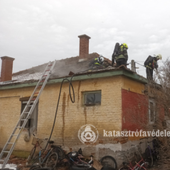 Lakástüzek a megyében