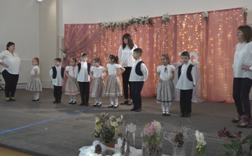 JUBILEUMI GÁLAMŰSORRAL ÜNNEPELTEK