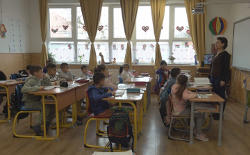 PROGRAMOKKAL SEGÍTENEK A SZÜLŐKNEK AZ ISKOLAVÁLASZTÁSBAN