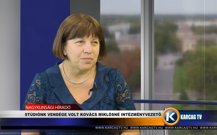 STÚDIÓNK VENDÉGE VOLT KOVÁCS MIKLÓSNÉ INTÉZMÉNYVEZETŐ