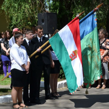 Ballagás 2013 • Szentannai Sámuel Gimnázium, Szakközépiskola és Kollégium