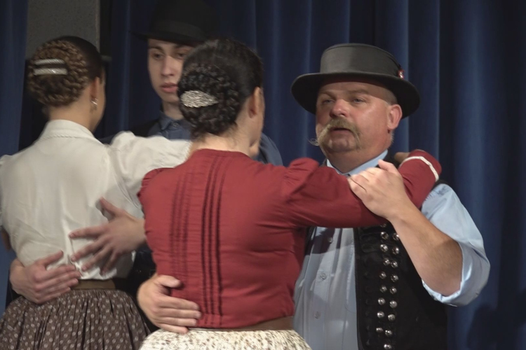 TRIANONI MEGEMLÉKEZÉS