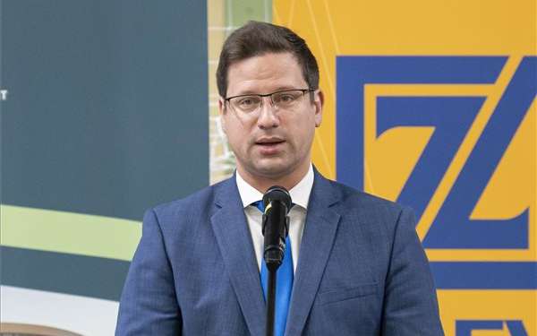 Gulyás: a kormány partnerséget kínál az önkormányzatoknak