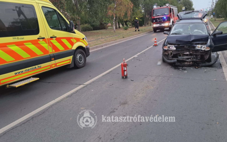  Három autó karambolozott Tiszafüreden