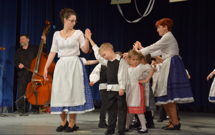 XII. Aprólábak Néptánc Gála