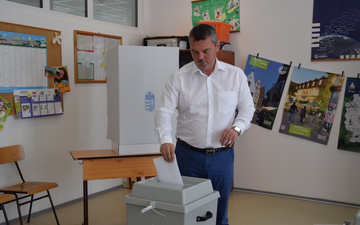 F. Kovács Sándor is délelőtt szavazott