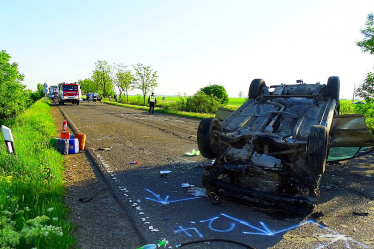  Két autó ütközött Tiszaföldvárnál