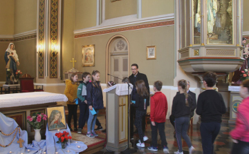 A Györffy István Katolikus Általános Iskola diákjai közösen imádkoztak