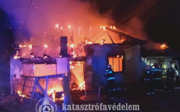  Leégett egy családi ház Törökszentmiklóson