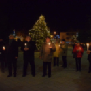 Meggyújtották az első adventi gyertyát