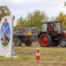 Traktoros ügyességi verseny