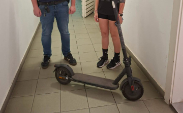 E-ROLLEREKRE FÁJT A FOGA