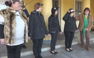 MESEELŐADÁSSAL KÖSZÖNTÖTTÉK A KISCSOPORTOSOKAT